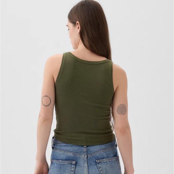 GAP Modern Cropped Tank Top - Picture 2 of 5